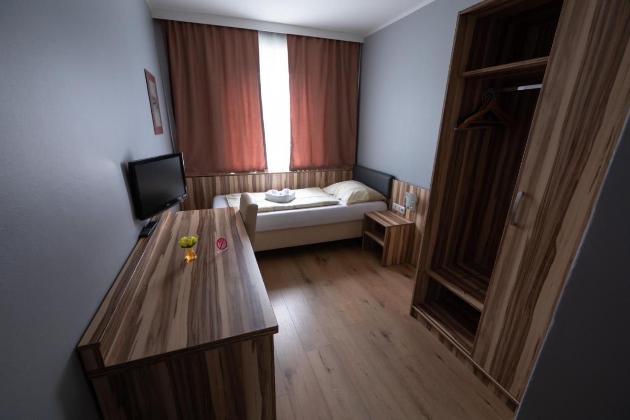 אנס Hotel Am Limes מראה חיצוני תמונה