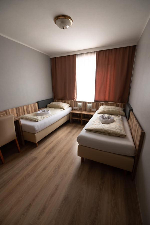 אנס Hotel Am Limes מראה חיצוני תמונה